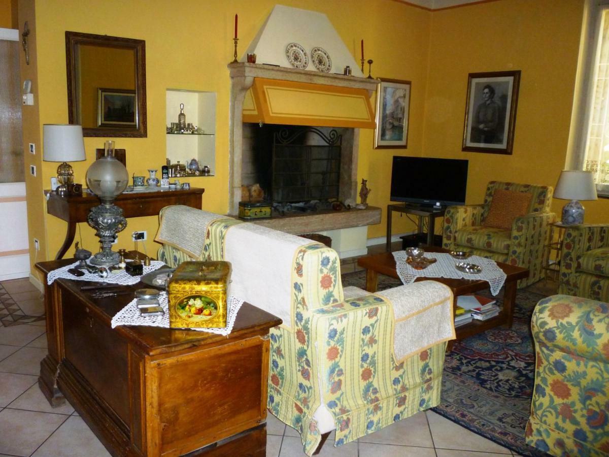 B&B Villa Dei Pini Domegliara 외부 사진